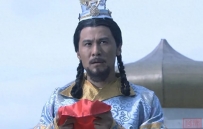 中美关税战打到现在,是中国不跪?恰恰相反,是中国不许美国下跪