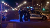 两辆豪车在柏林法兰克福大街上飙车，被警察截停